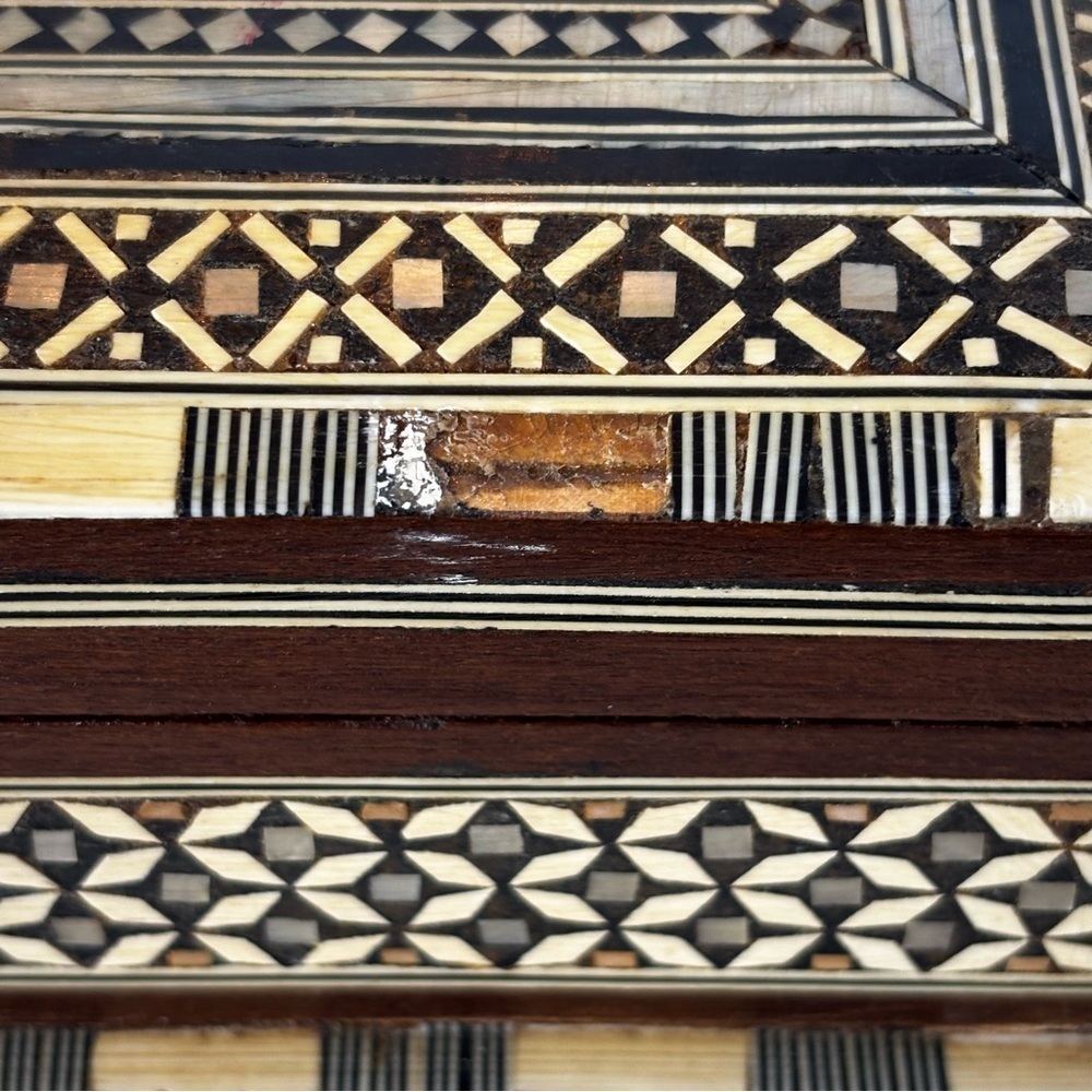Middle Eastern Moroccan Moorish Inlaid Wooden Trinket Jewelry Box Side Hinge - Picture 15 of 16